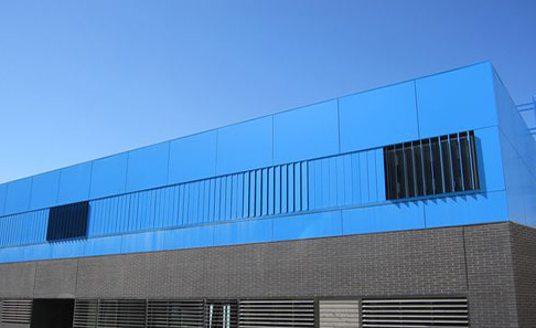 Защита фасада от солнца- Trespa 3